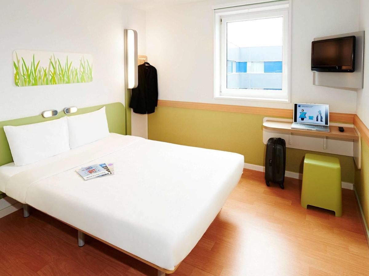 Ibis Budget Loriol Le Pouzin Luaran gambar