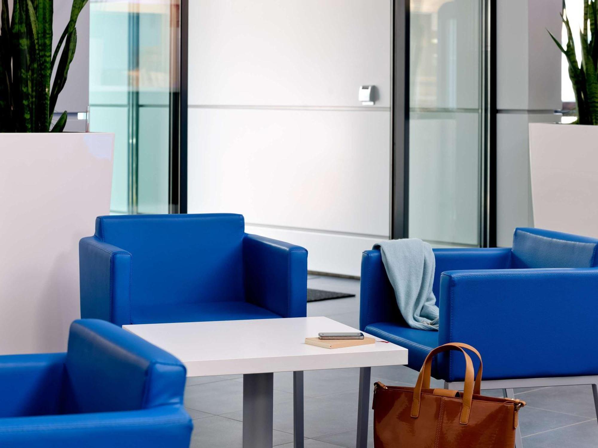 Ibis Budget Loriol Le Pouzin Luaran gambar