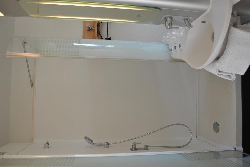 Ibis Budget Loriol Le Pouzin Luaran gambar