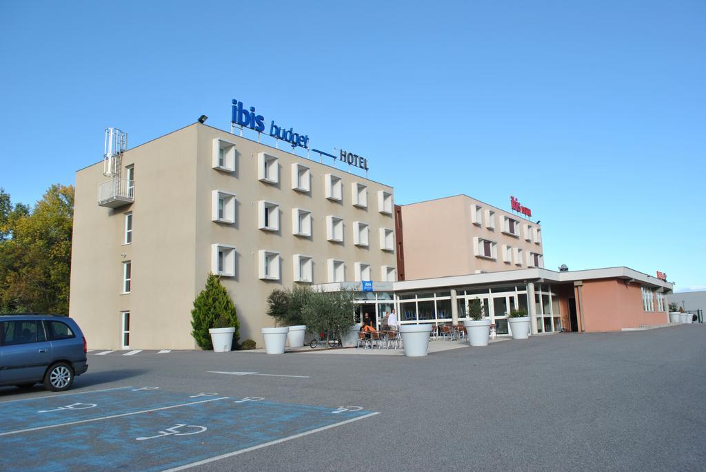 Ibis Budget Loriol Le Pouzin Luaran gambar