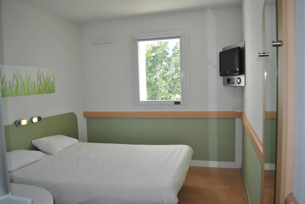 Ibis Budget Loriol Le Pouzin Luaran gambar