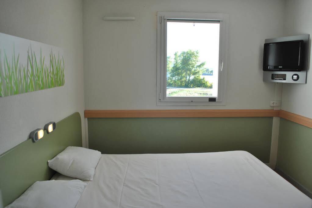 Ibis Budget Loriol Le Pouzin Luaran gambar